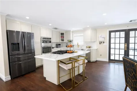 587 Central Avenue Johnston RI 02919