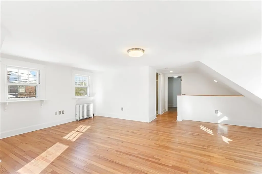 31 Washington Street Warren RI 02885