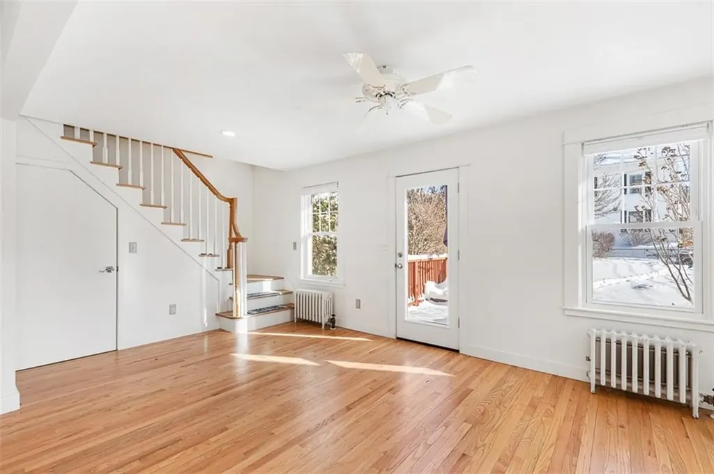 31 Washington Street Warren RI 02885