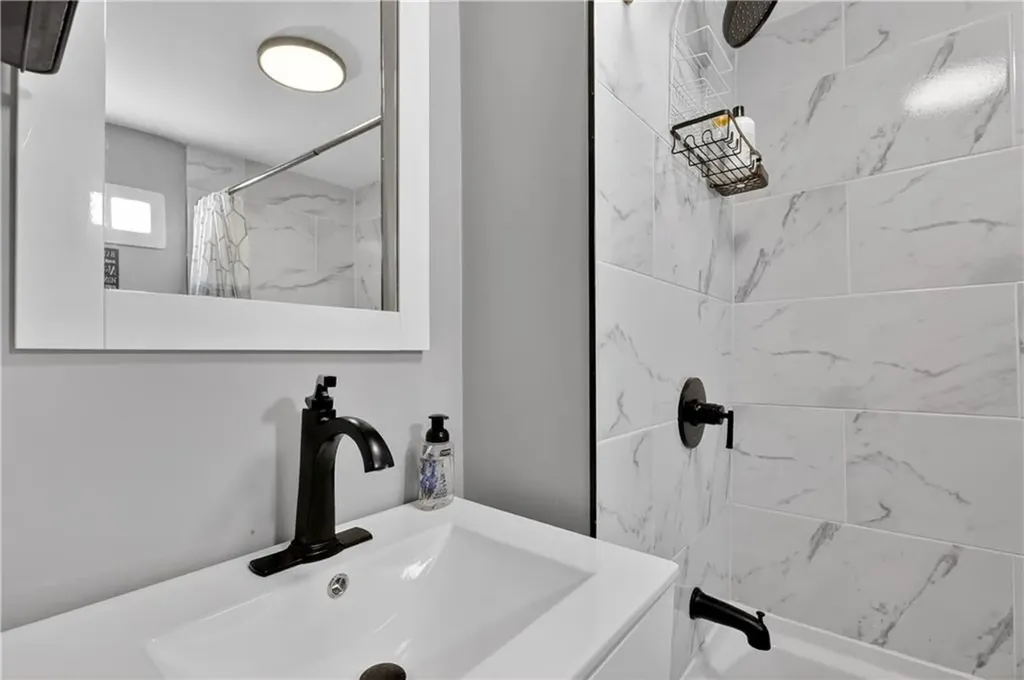 273 Montgomery Avenue Providence RI 02905