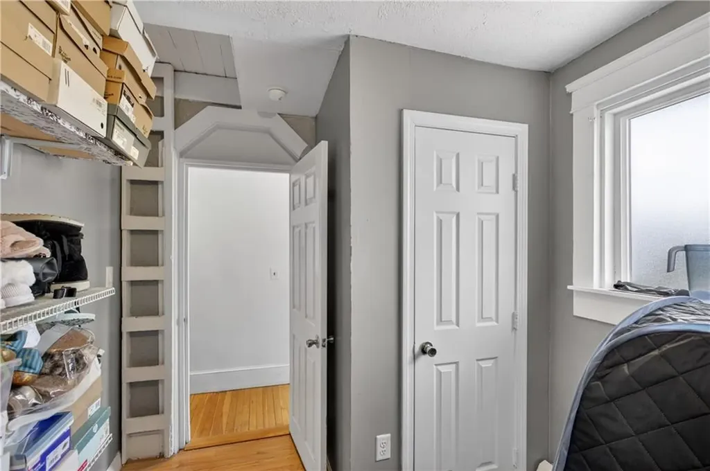 273 Montgomery Avenue Providence RI 02905