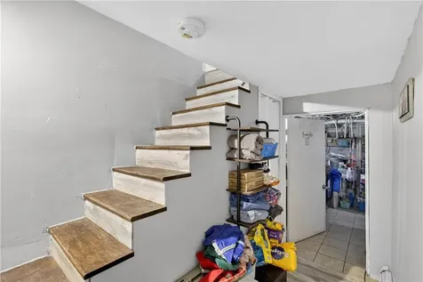 273 Montgomery Avenue Providence RI 02905