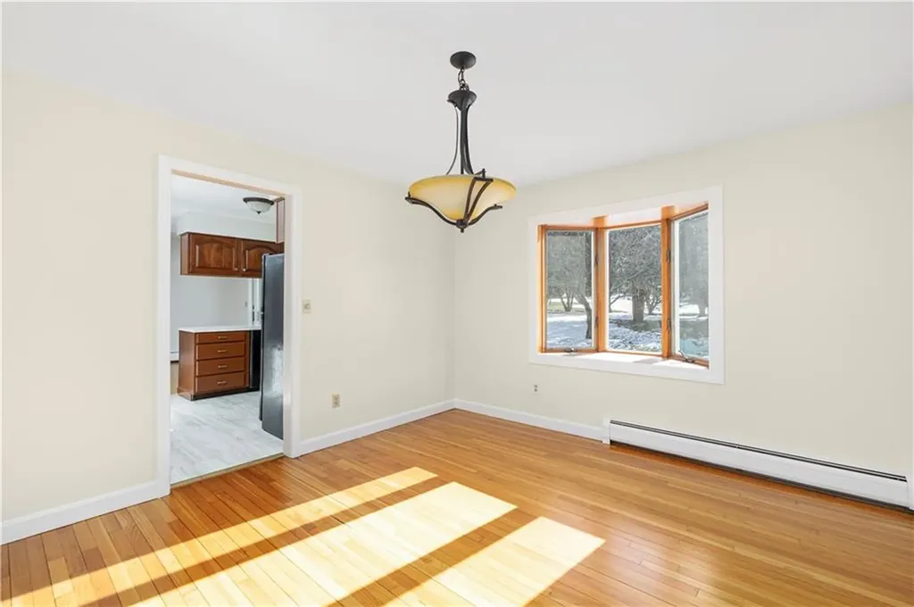 18 Coggeshall Way Middletown RI 02842