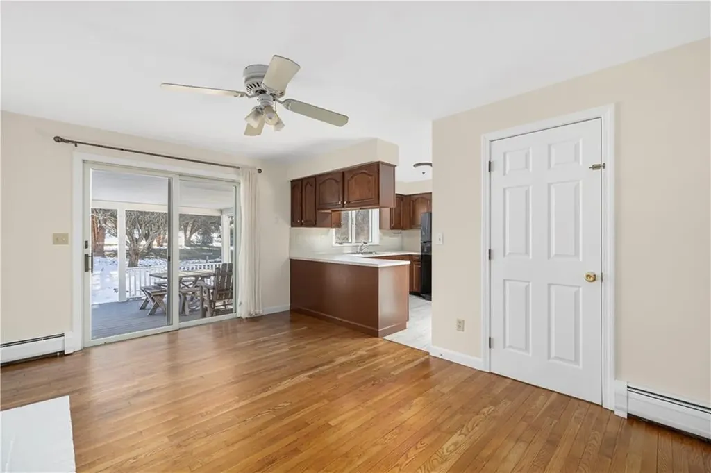 18 Coggeshall Way Middletown RI 02842