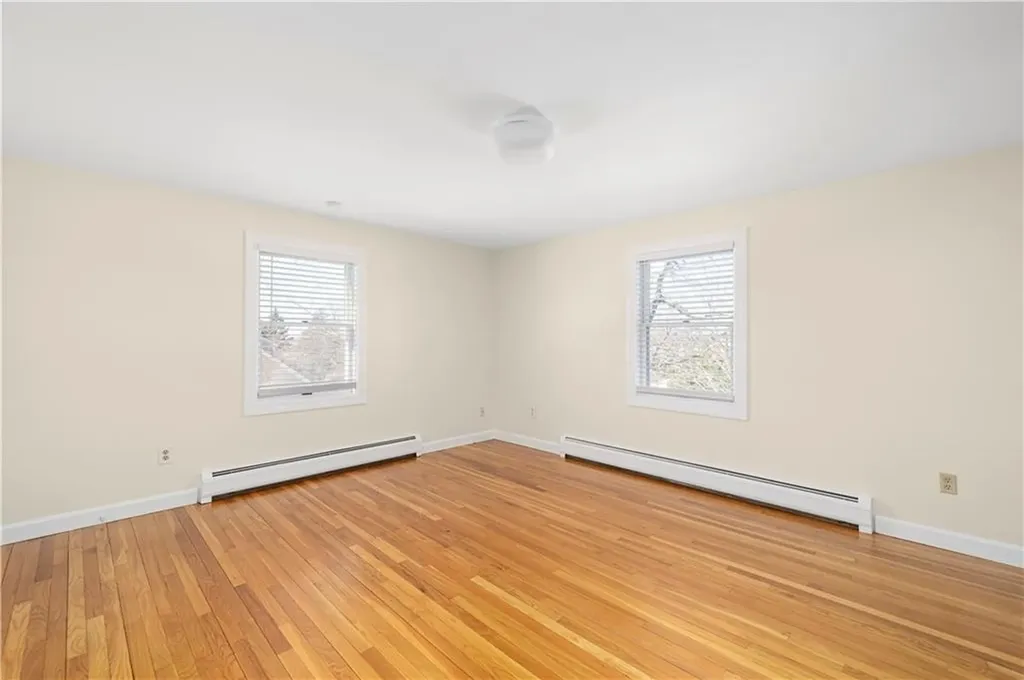 18 Coggeshall Way Middletown RI 02842