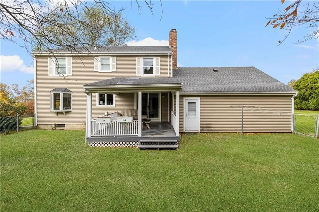 18 Coggeshall Way Middletown RI 02842