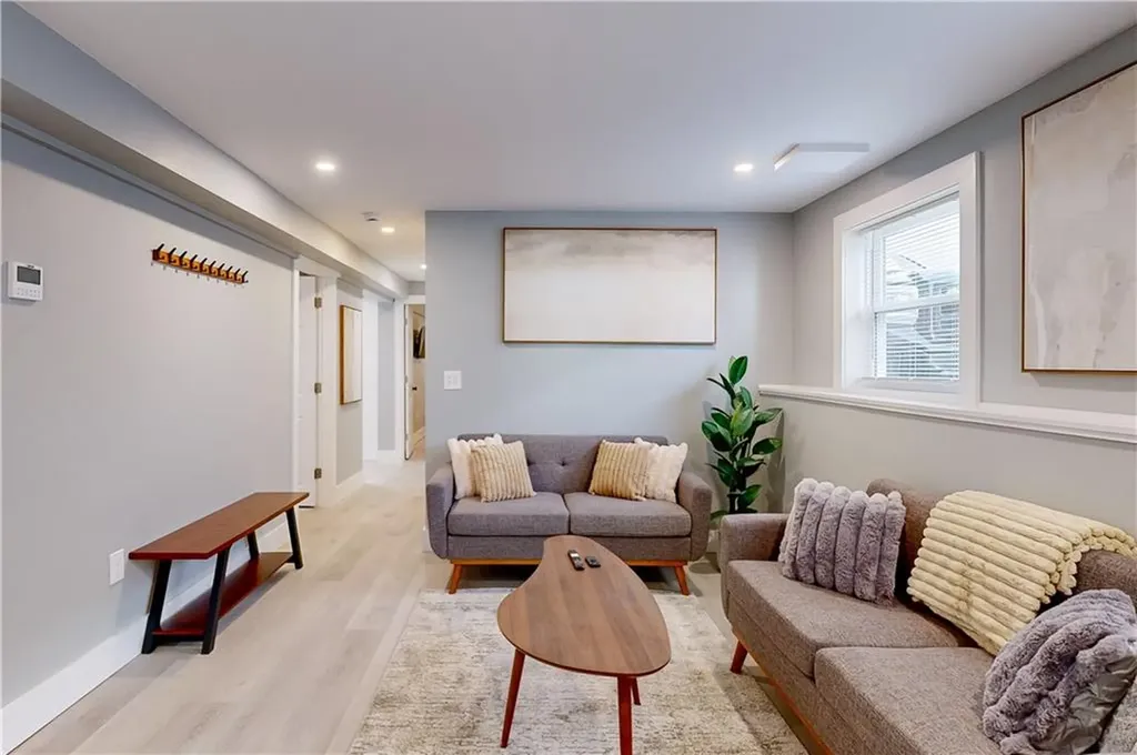 44 Hall Street Providence RI 02904