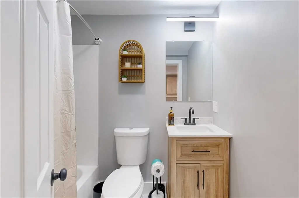 44 Hall Street Providence RI 02904