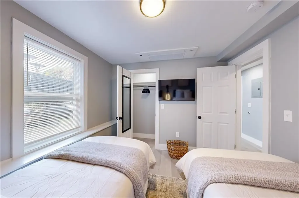 44 Hall Street Providence RI 02904