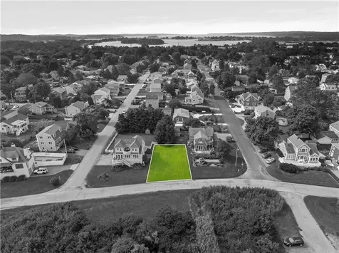 0 Common Fence Boulevard Portsmouth RI 02871