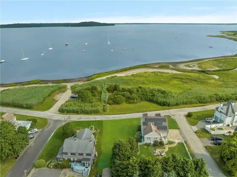 0 Common Fence Boulevard Portsmouth RI 02871