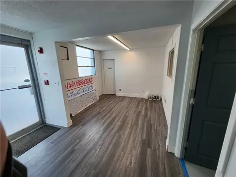 103 Glenham Avenue Warwick RI 02886