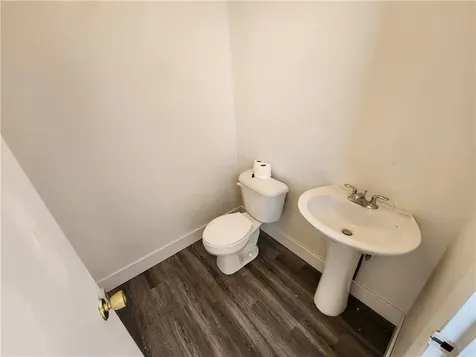 103 Glenham Avenue Warwick RI 02886