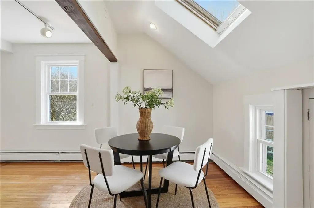 23 Richmond Avenue Barrington RI 02806
