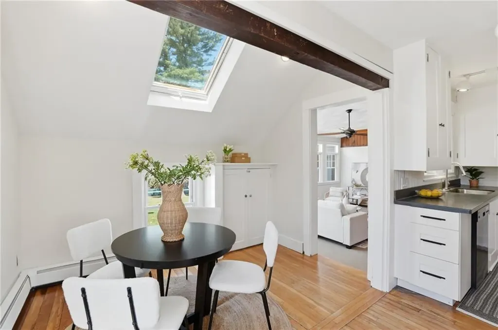 23 Richmond Avenue Barrington RI 02806