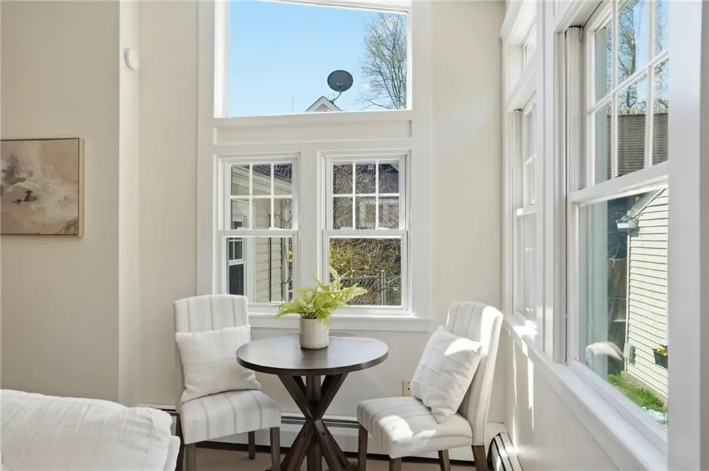 23 Richmond Avenue Barrington RI 02806