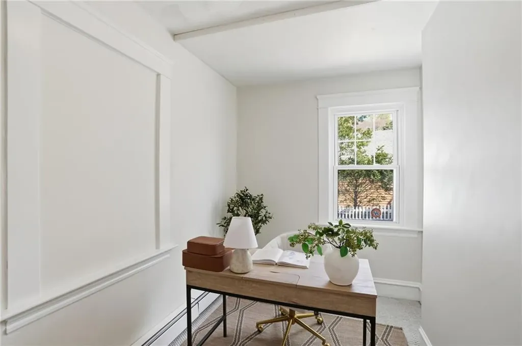 23 Richmond Avenue Barrington RI 02806