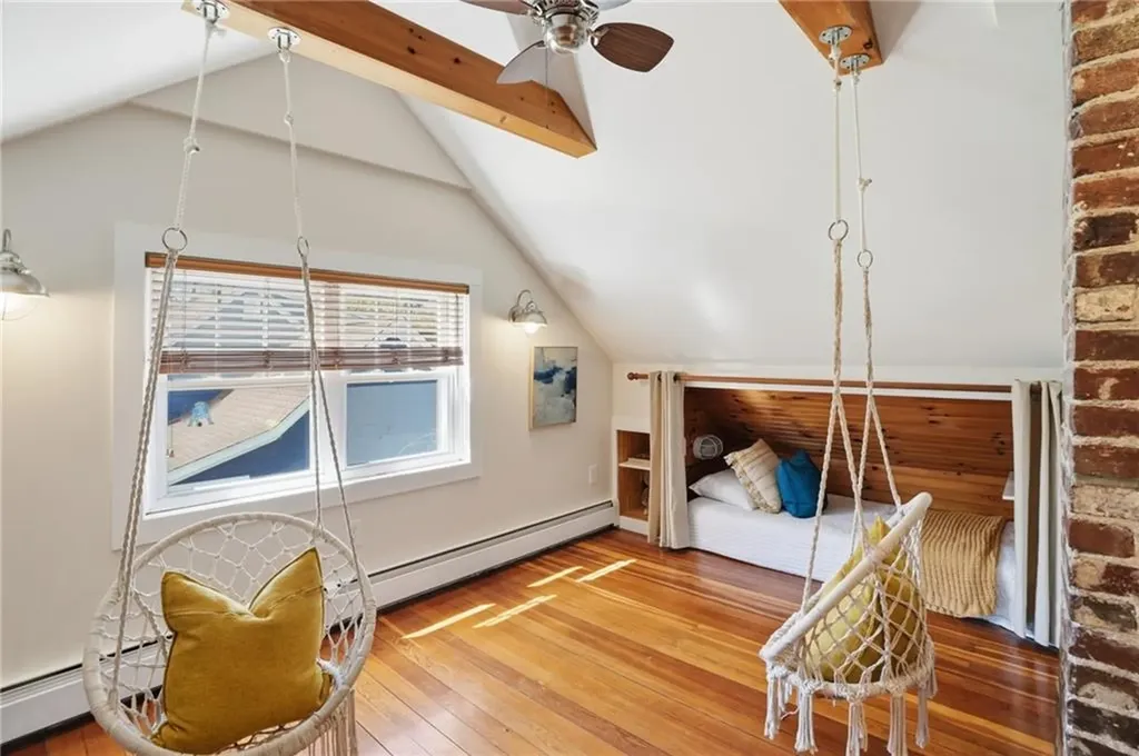 23 Richmond Avenue Barrington RI 02806