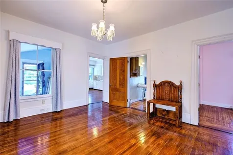 2952 East Main Road Portsmouth RI 02871