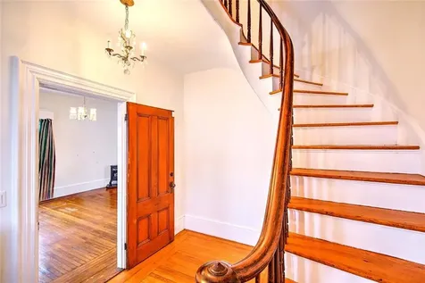 2952 East Main Road Portsmouth RI 02871