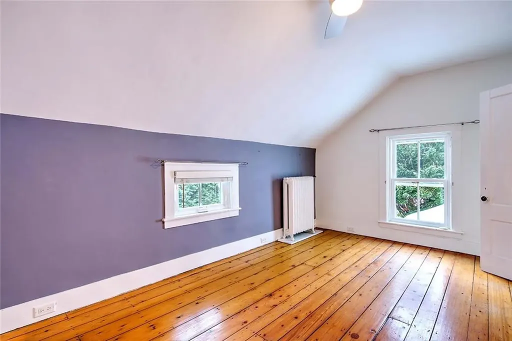 2952 East Main Road Portsmouth RI 02871