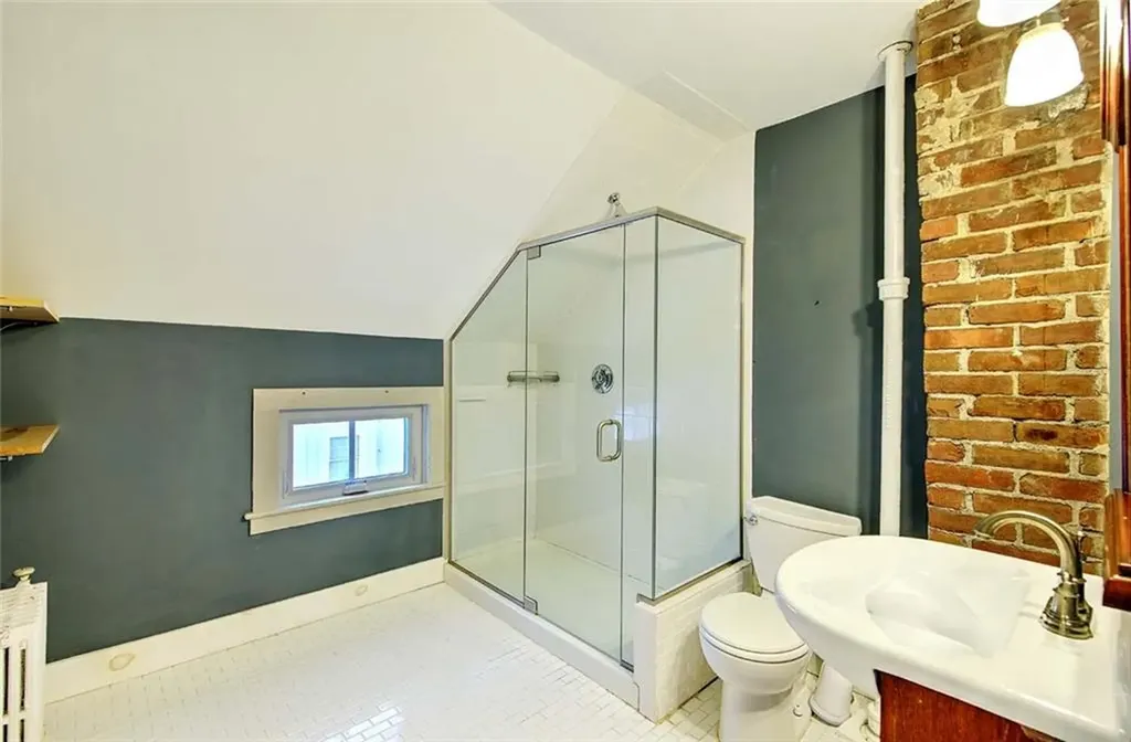 2952 East Main Road Portsmouth RI 02871