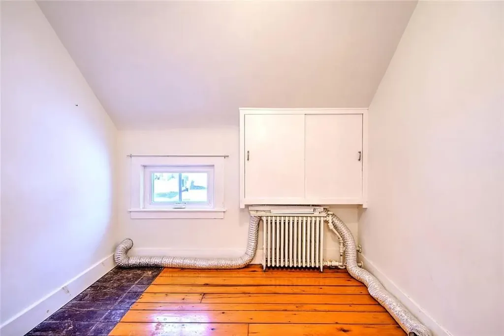 2952 East Main Road Portsmouth RI 02871