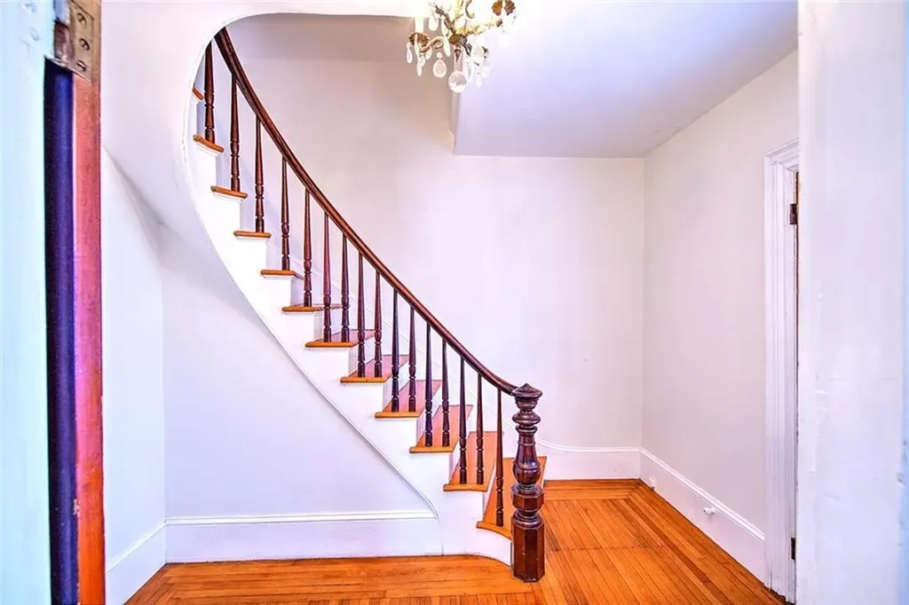 2952 East Main Road Portsmouth RI 02871