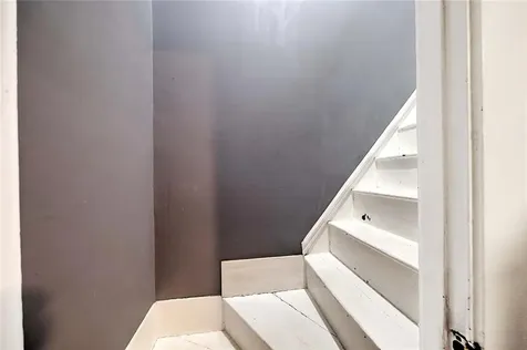 2952 East Main Road Portsmouth RI 02871