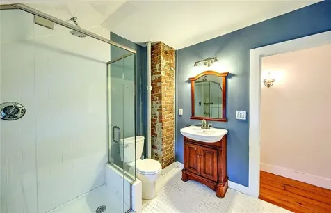 2952 East Main Road Portsmouth RI 02871