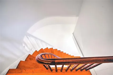 2952 East Main Road Portsmouth RI 02871