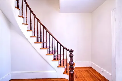 2952 East Main Road Portsmouth RI 02871