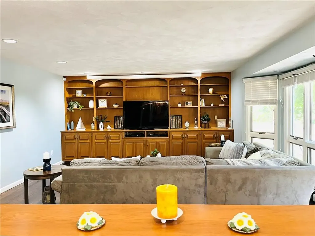 3 Sullivan Terrace Barrington RI 02806