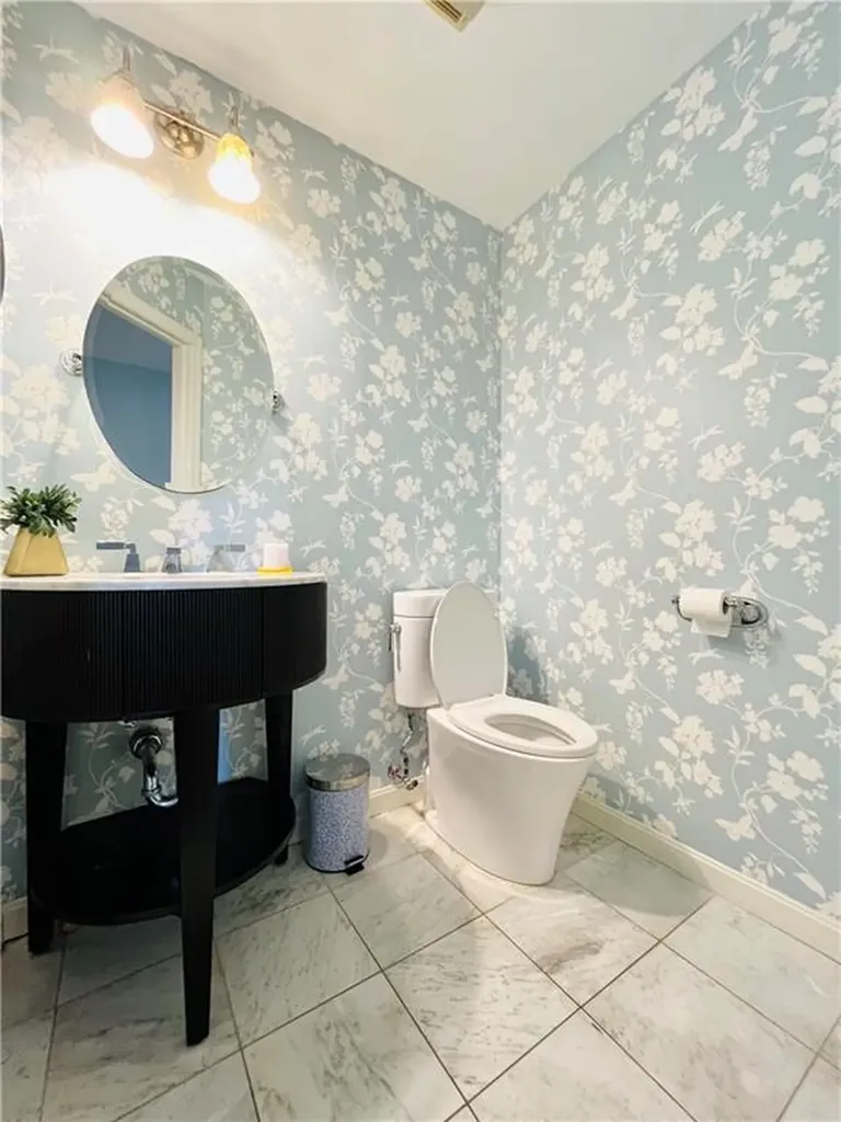 3 Sullivan Terrace Barrington RI 02806