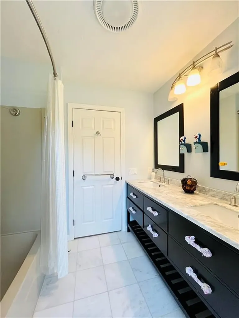 3 Sullivan Terrace Barrington RI 02806