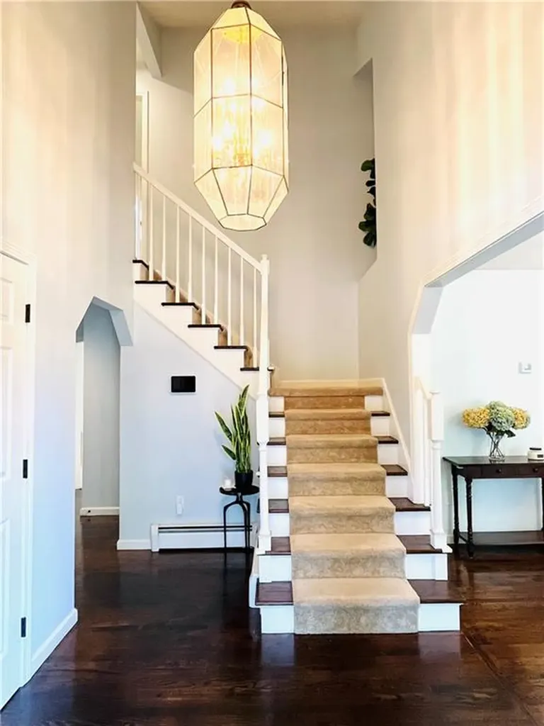 3 Sullivan Terrace Barrington RI 02806