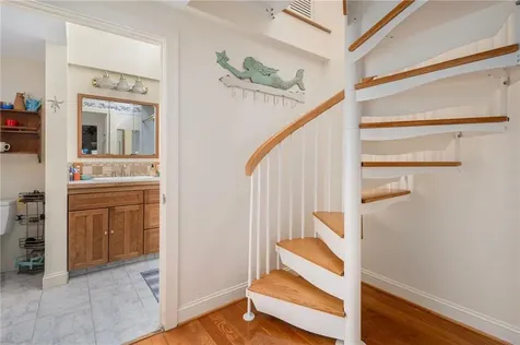 111 Beach Street North Kingstown RI 02852