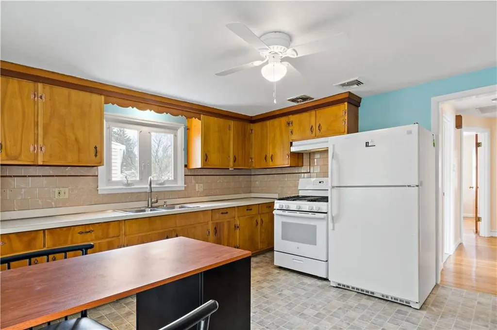 103 Harper Avenue Cranston RI 02910