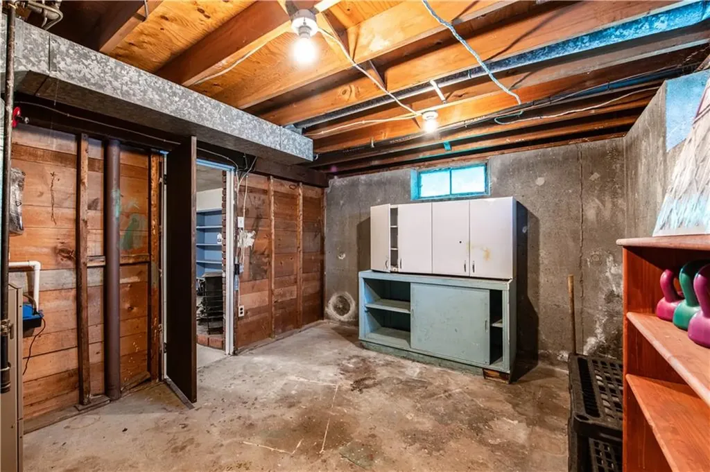 32 Lydia Road Coventry RI 02816