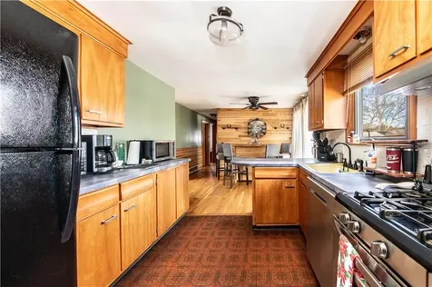 32 Lydia Road Coventry RI 02816