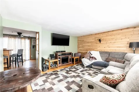 32 Lydia Road Coventry RI 02816