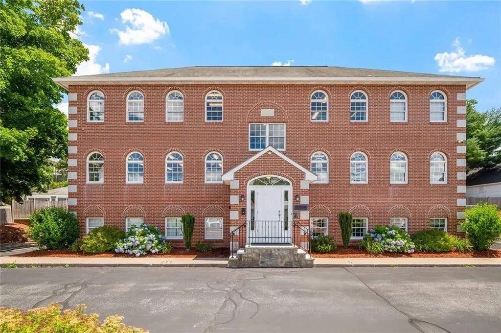 352 Park Avenue Woonsocket RI 02895