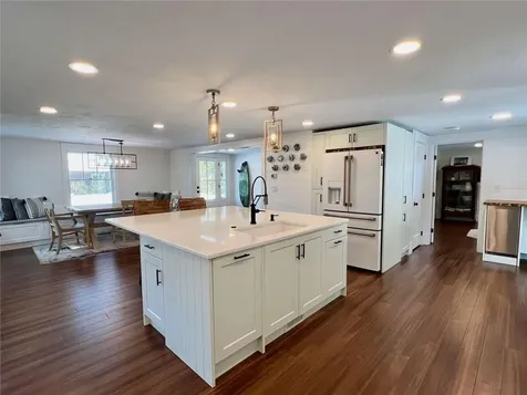 54 Isabelle Drive Narragansett RI 02882