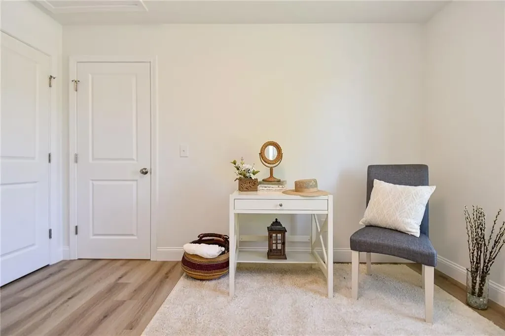 107 Coburn Street Warwick RI 02889