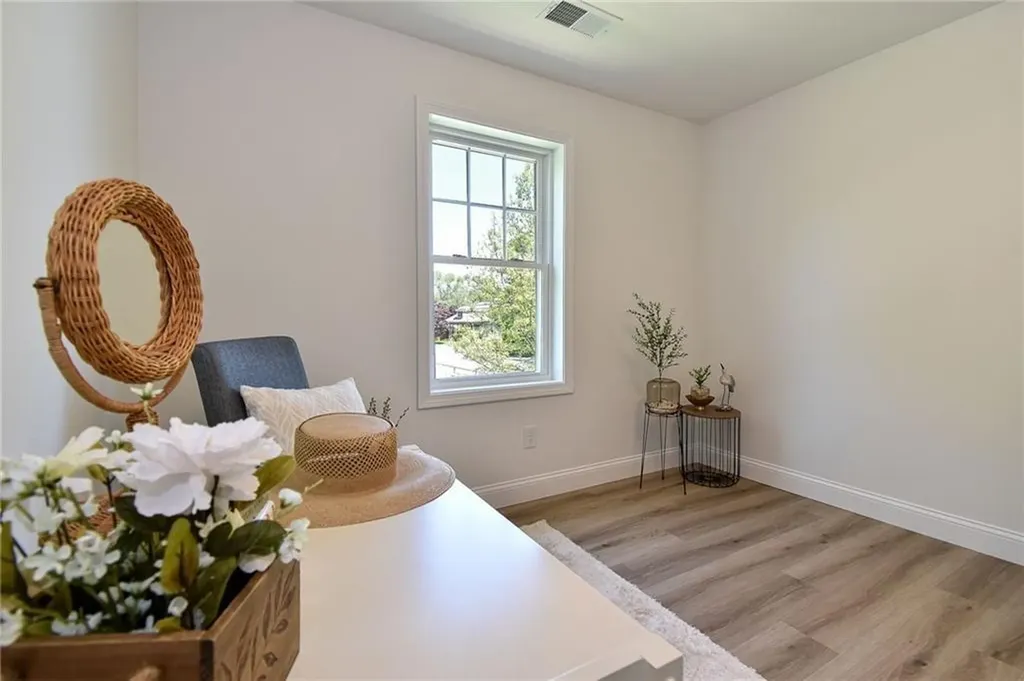 107 Coburn Street Warwick RI 02889