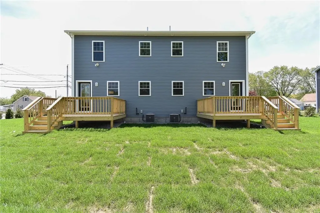 107 Coburn Street Warwick RI 02889