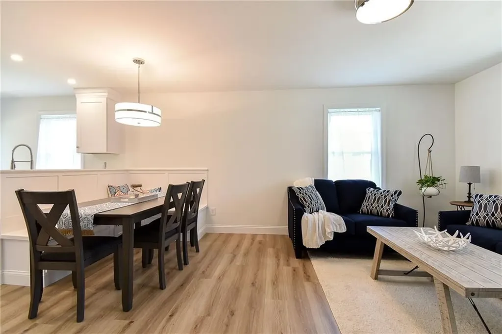 107 Coburn Street Warwick RI 02889