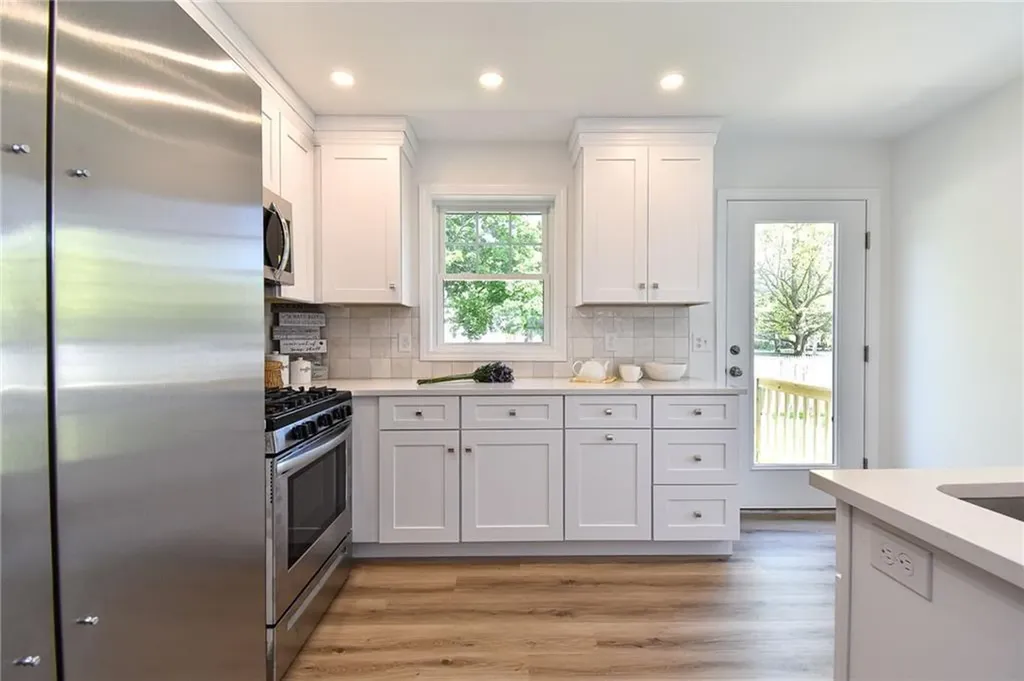 107 Coburn Street Warwick RI 02889