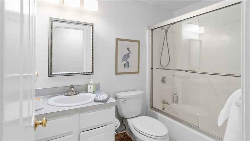 27 Great Oak Drive Warwick RI 02886