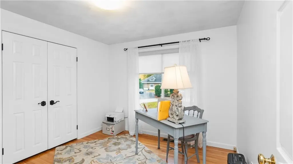 27 Great Oak Drive Warwick RI 02886